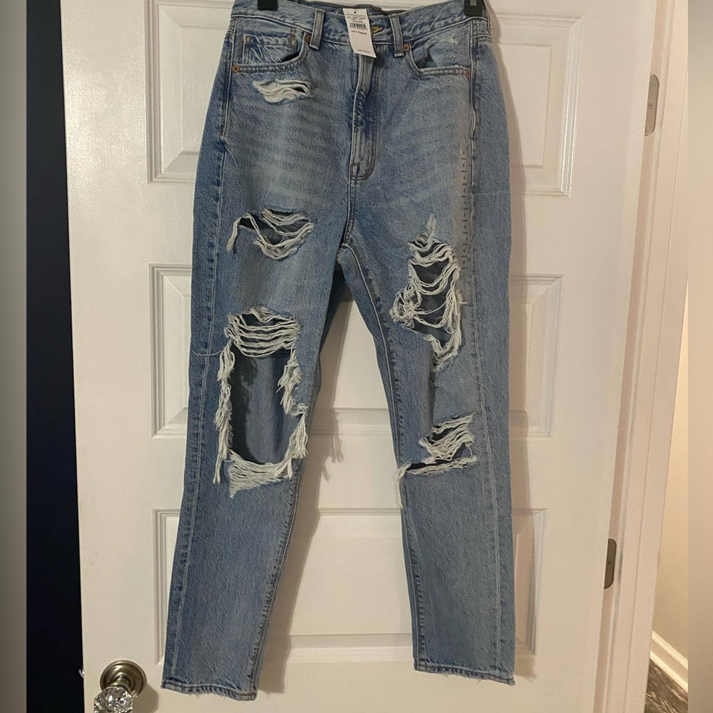 American Eagle Outfitters Light Blue Distressed Straight Leg Jeans